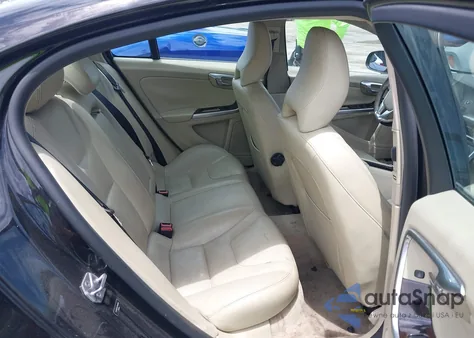 2015 Volvo S60 T5 Premier z USA, uszkodzony, nr VIN YV1612TK4F1353628